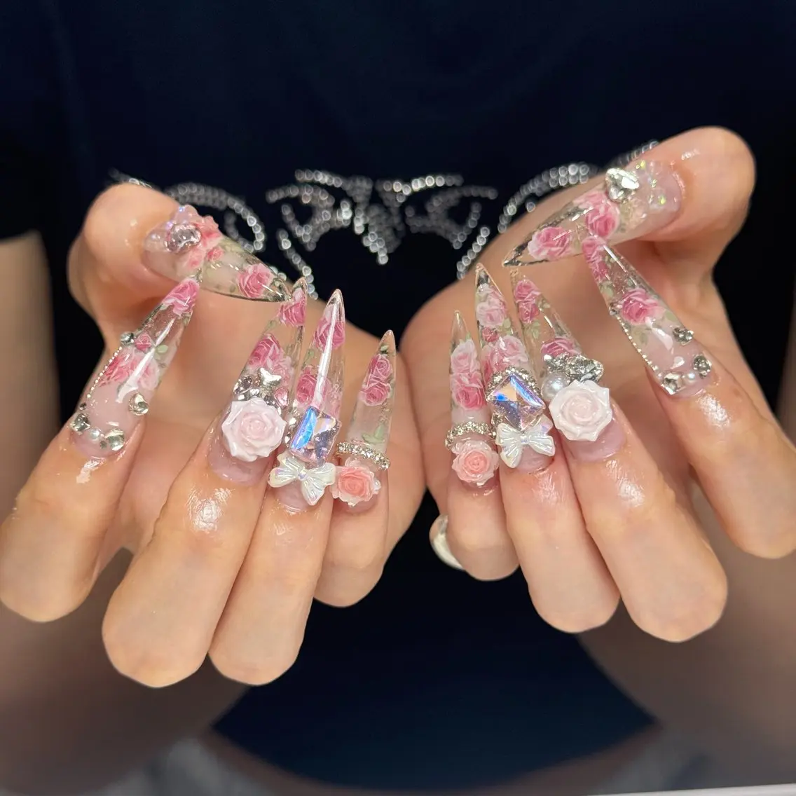 ネイル アートネイル オーロラネイル フレンチネイル ジェルネイル グラデーション ハンドネイル Luci Nail Shinokuboのネイルデザイン