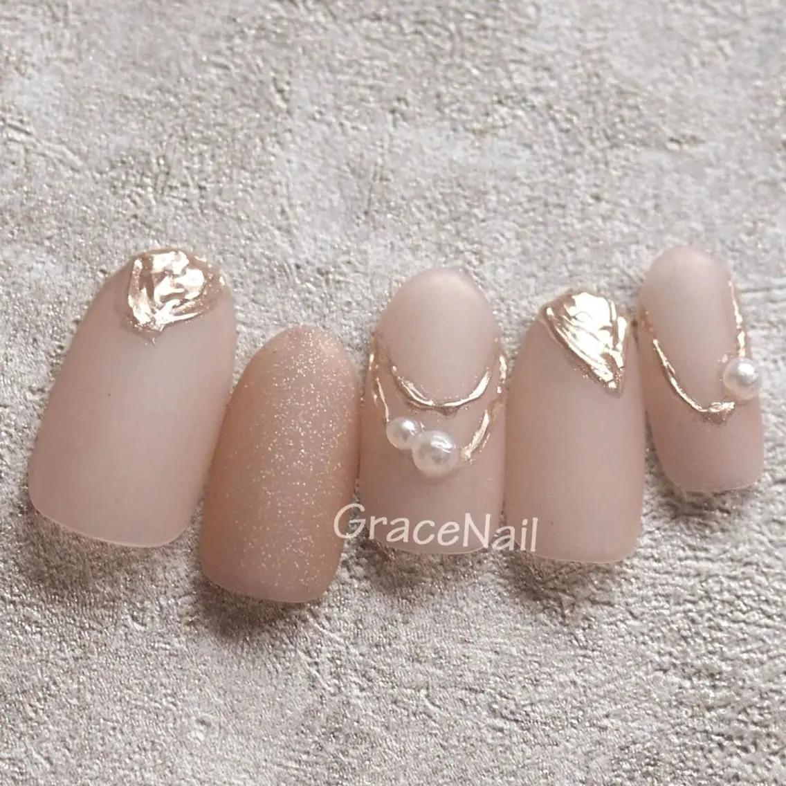 ハンドネイル AURA NAIL 🌟鶴見店のネイルデザイン