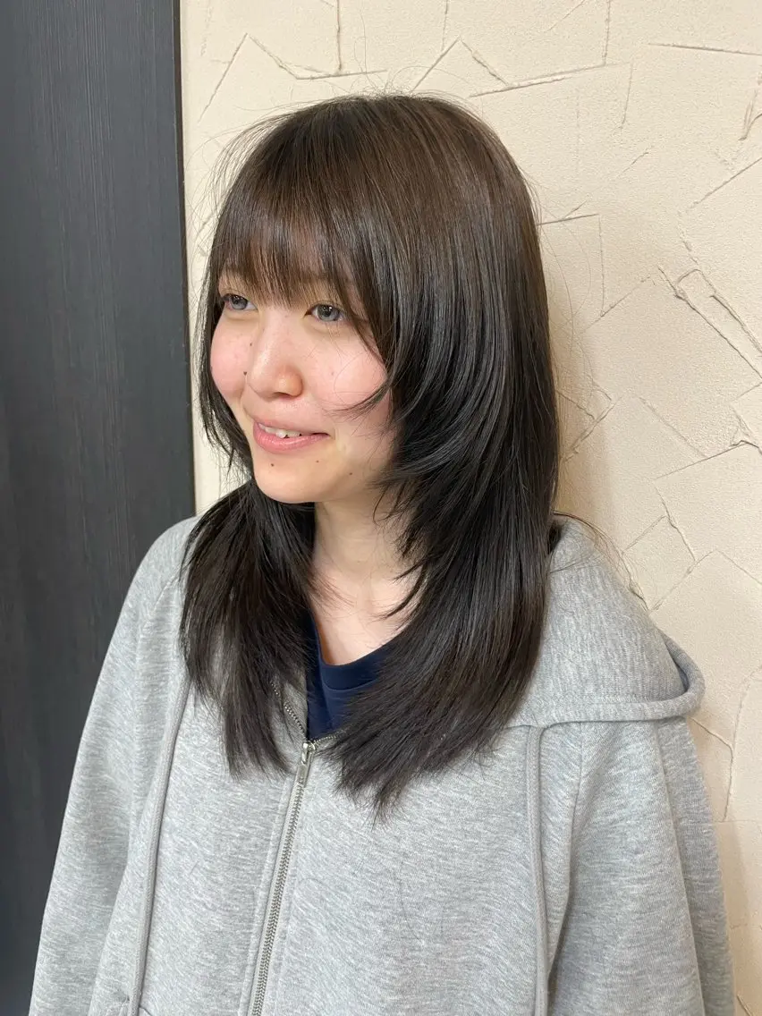 セミロング レイヤーカット 樋口 雄也のヘアスタイル