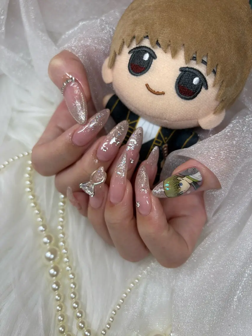 ネイル toyvenail 🖤enaのネイルデザイン
