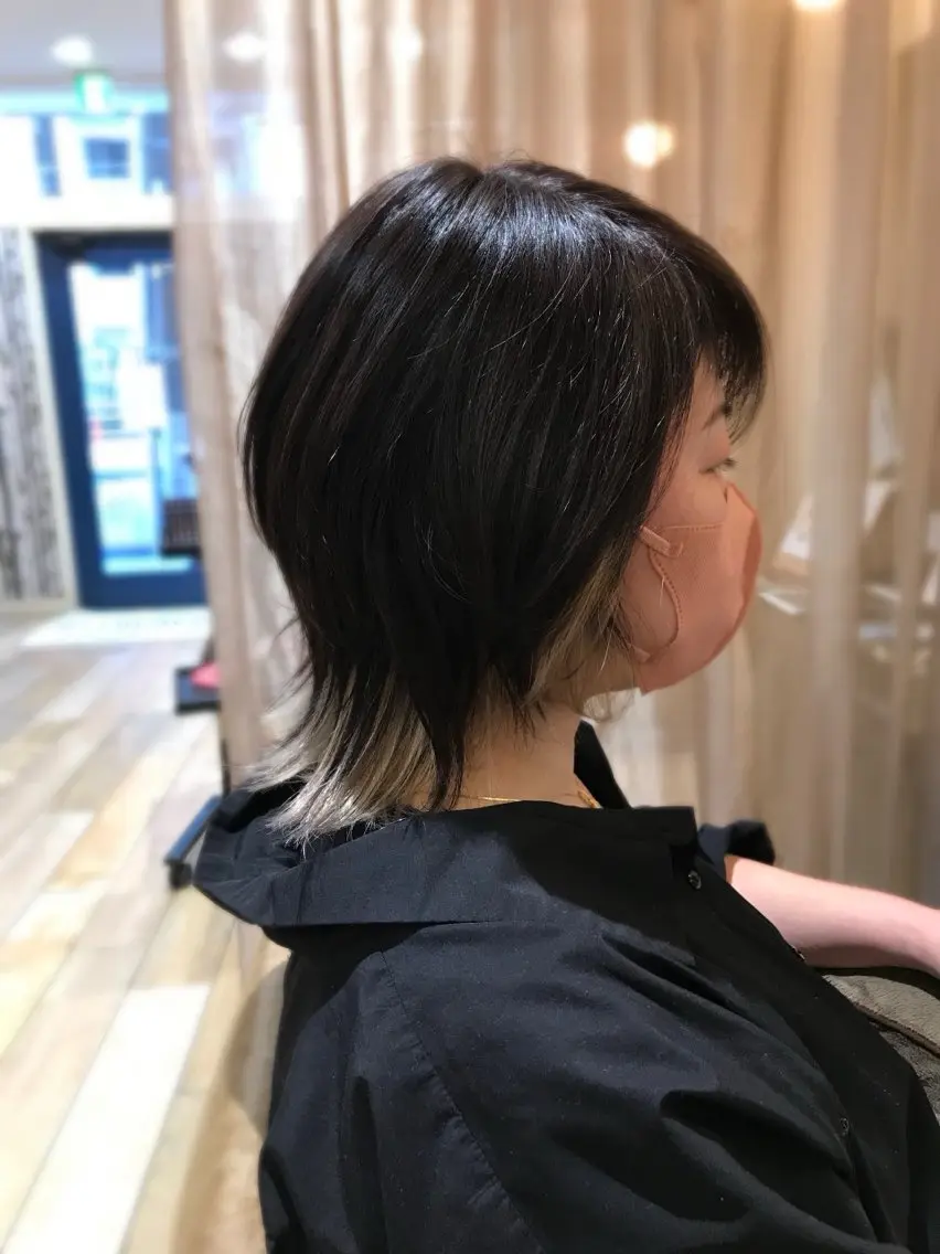 ミディアム 🍒レイヤー/ブリー チ艶カラー🌺NOAのヘアスタイル