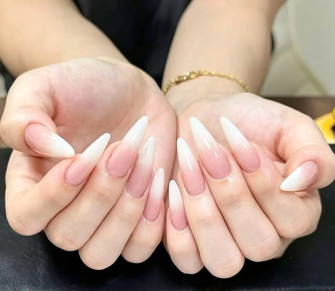 ネイル ハンドネイル ハンドケア 小雨 Nail Studio・168のネイルデザイン