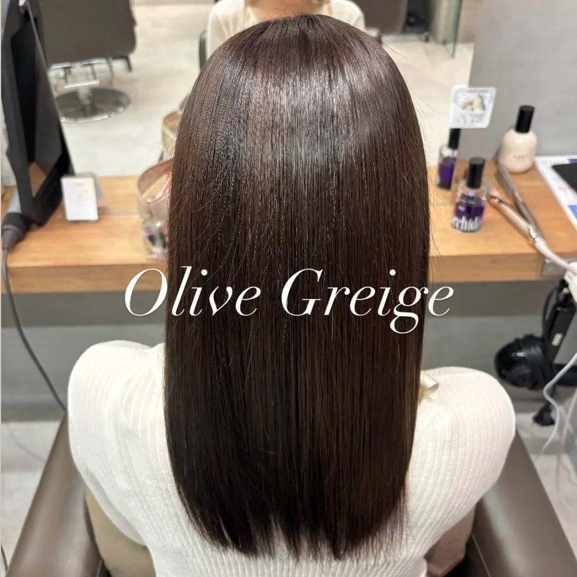セミロング カラー ブルーカラー 透明感カラー グレージュ オリーブグレージュ オリーブグレー ヘアカラー トリートメント 艶カラー✨️髪質改善 🪽縮毛矯正mamiのヘアスタイル