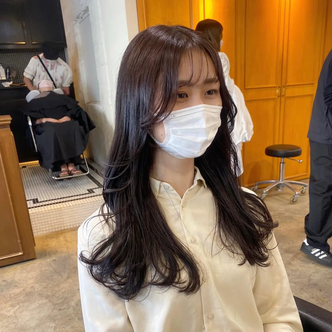 セミロング カラー ベージュカラー ラベンダーカラー ラベンダーベージュ くびれヘア カット ヘアカラー RIKA韓国ヘア/く びれヘア/上品カラーのヘアスタイル