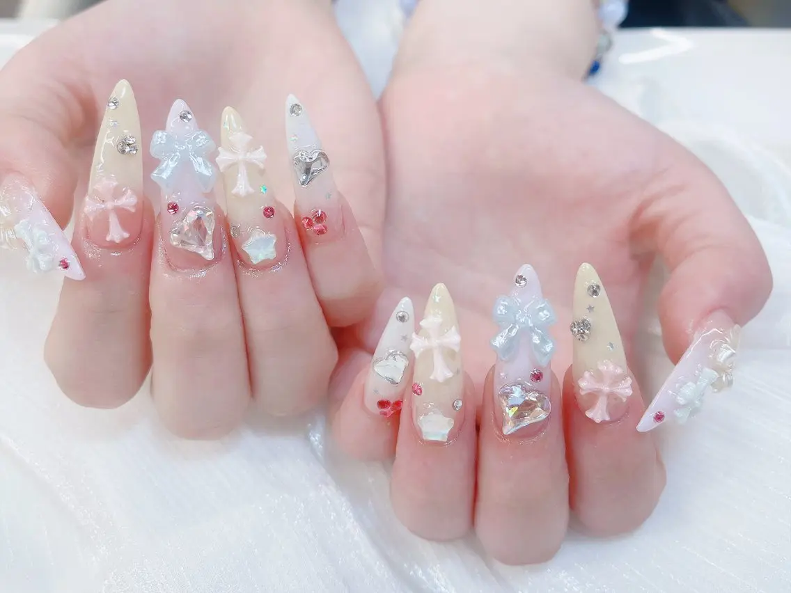 ネイル チークネイル 成人式 フレンチネイル グラデーション 氷ネイル・うるうるネイル ハンドネイル DUO MI nail salonのネイルデザイン