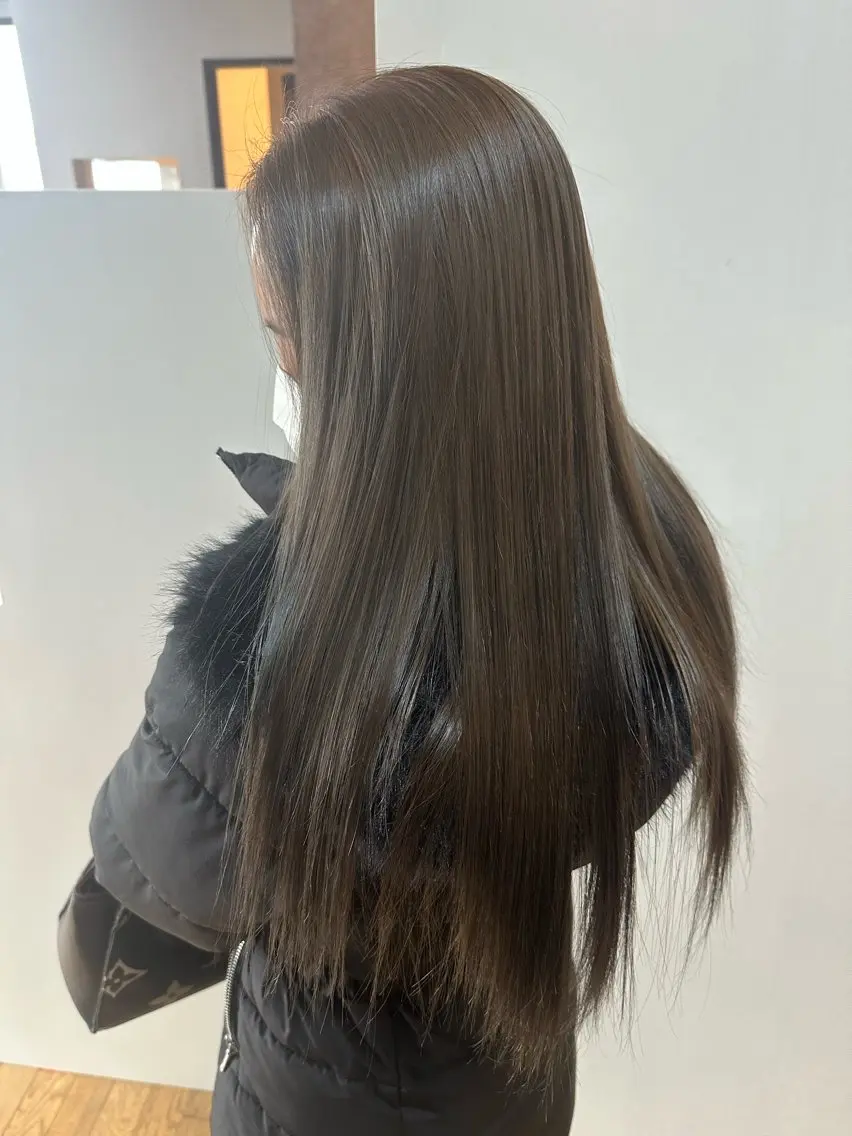 ロング 坂庭 美夢のヘアスタイル