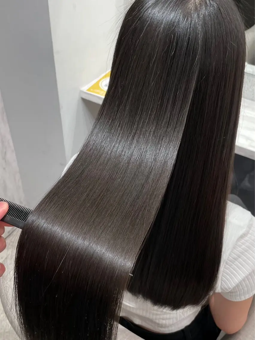 ロング りきと🦋河原町 縮毛矯正/艶カラーのヘアスタイル