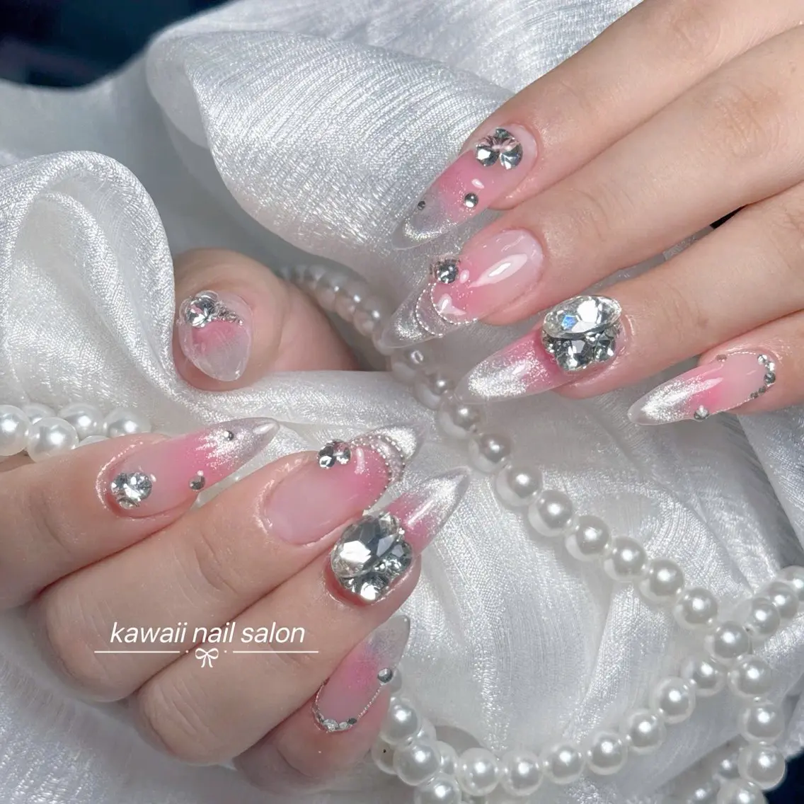 ネイル ドット フレンチネイル 韓国ネイル マグネットネイル オフィスネイル Kawaii Nail Salonのネイルデザイン