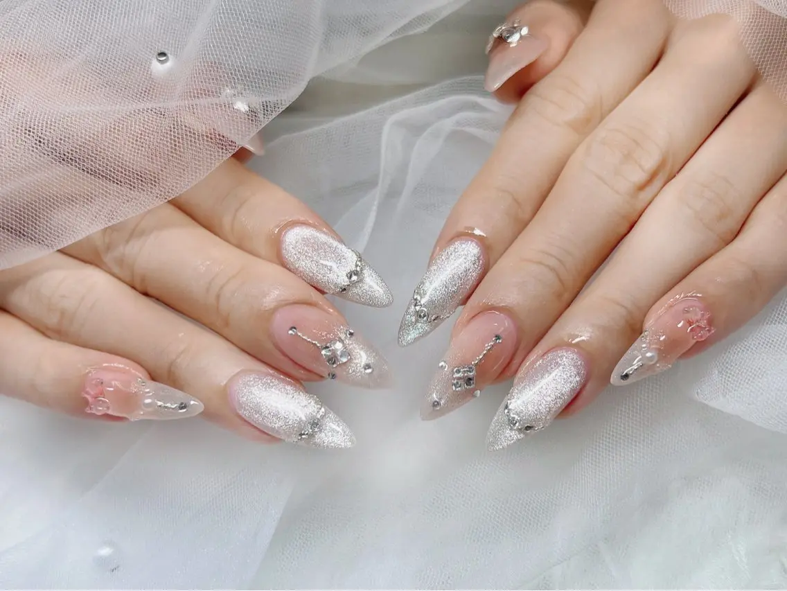 ネイル ブルー チークネイル ドット フレンチネイル ジェルネイル ハンドネイル Kei Nail 長さ出し 付け放題のネイルデザイン