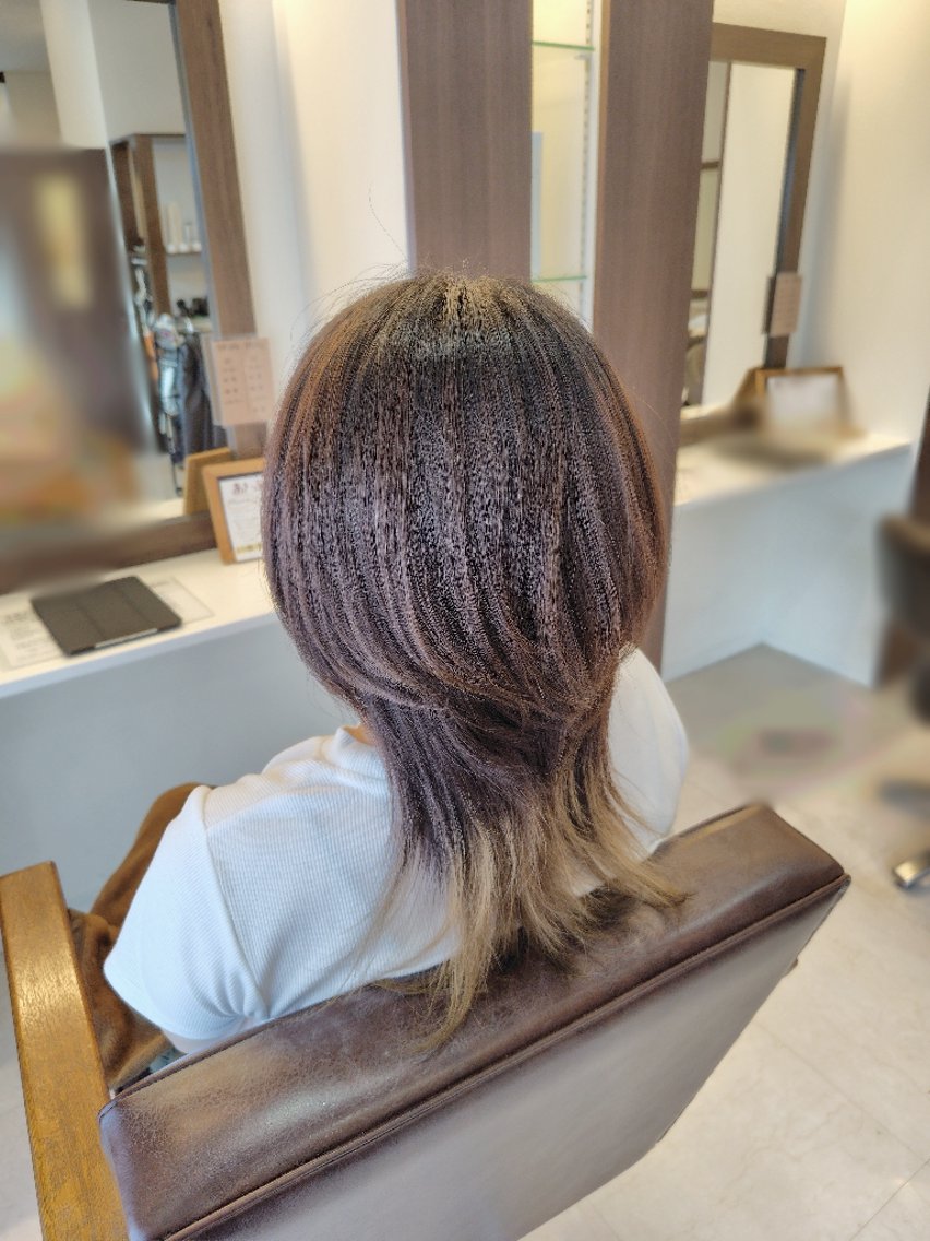 ミディアム ウルフカット カット 三浦 瑞華のヘアスタイル