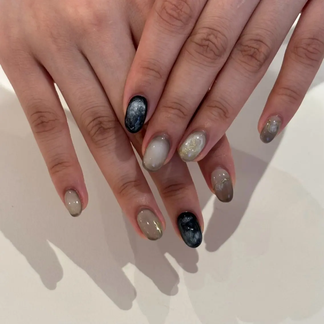ショート ハンドネイル SHELL NAIL 🐰ｎｏａ🐶のネイルデザイン
