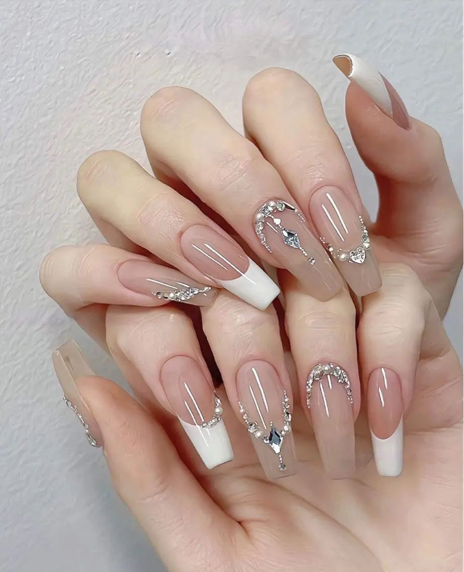 ネイル アートネイル 長さ出し フレンチネイル ジェルネイル 韓国ネイル akina nailsのネイルデザイン