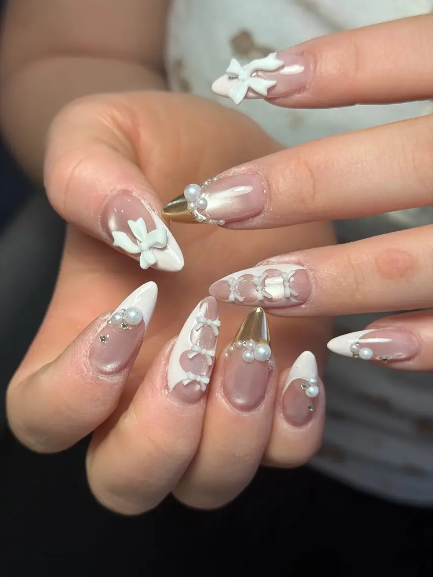 ネイル ジェルネイル キラキラネイル 韓国ネイル レース ロングネイル ハンドネイル CoMo Nailのネイルデザイン