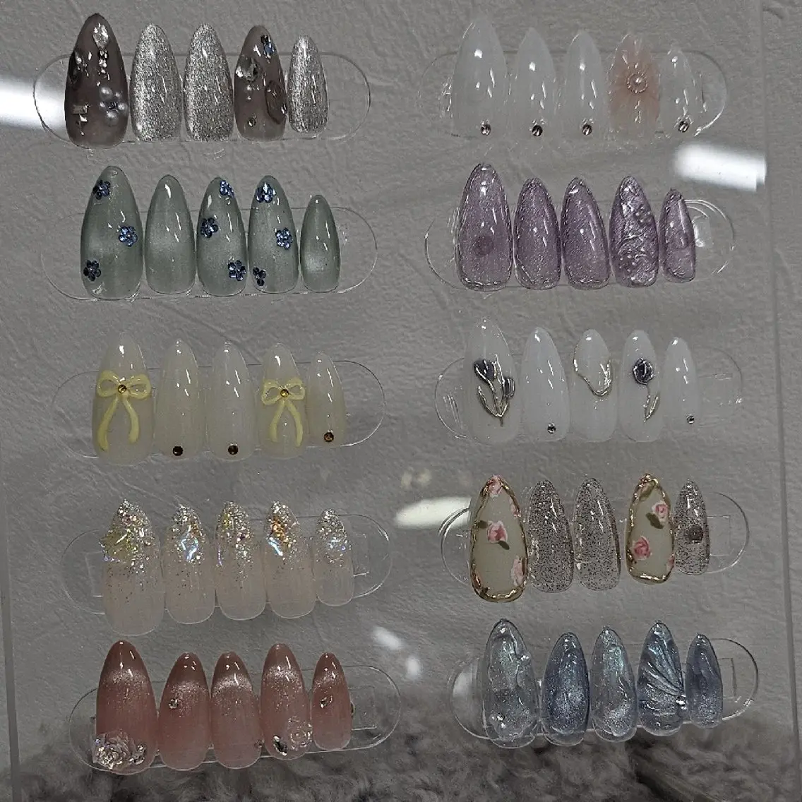 ネイル ハンドネイル HIKARI 4uまつ毛ネイルのネイルデザイン