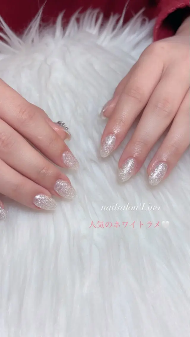 ネイル ラメ(グリッター) ホワイト ハンドネイル Lino𓂃⟡.· Chizuruのネイルデザイン