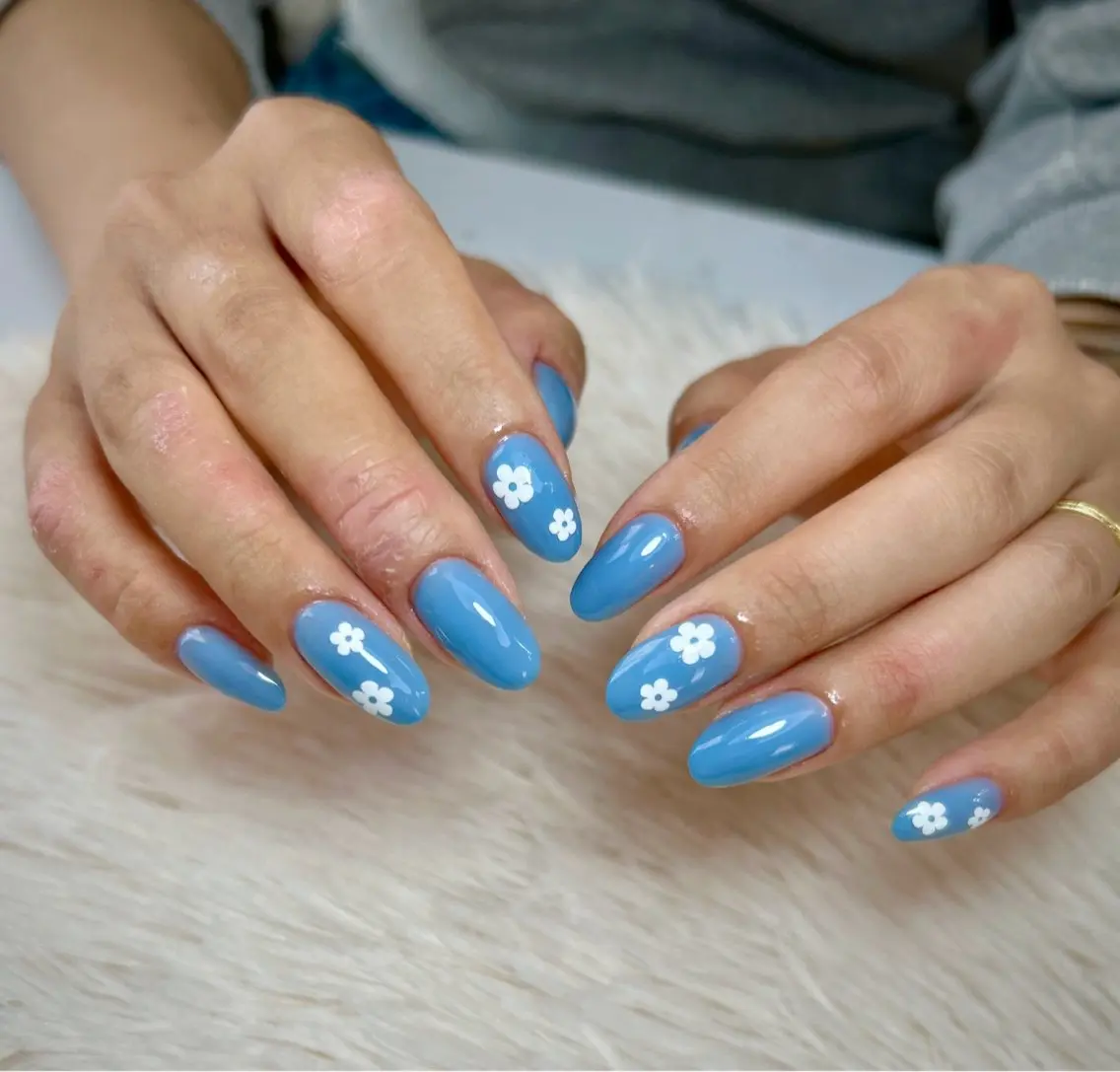 ネイル ハンドネイル フットネイル Nailsalon Latteのネイルデザイン