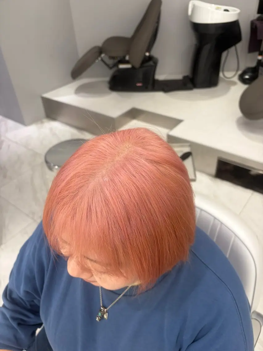 ショート ヘアカラー ハイトーンカラー ピンクカラー特化のヘアスタイル
