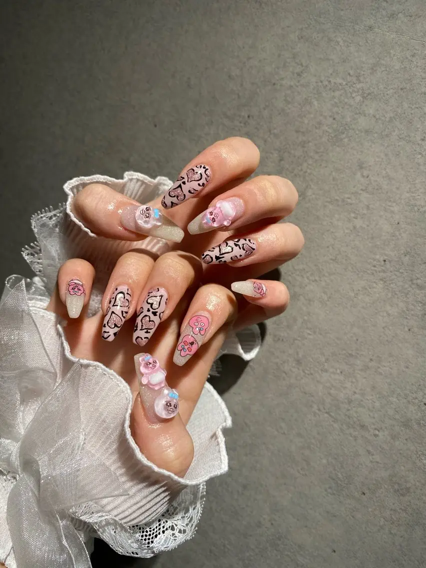 ネイル I-nailロング /ワンホン/キラキラのネイルデザイン