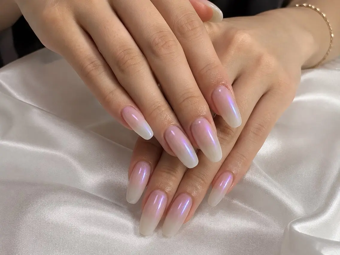 ネイル オーロラネイル スカルプネイル VI NAILのネイルデザイン