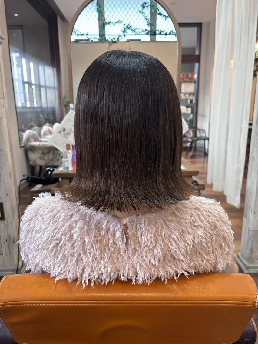 ミディアム 外ハネヘア カット radiant nakamuraのヘアスタイル