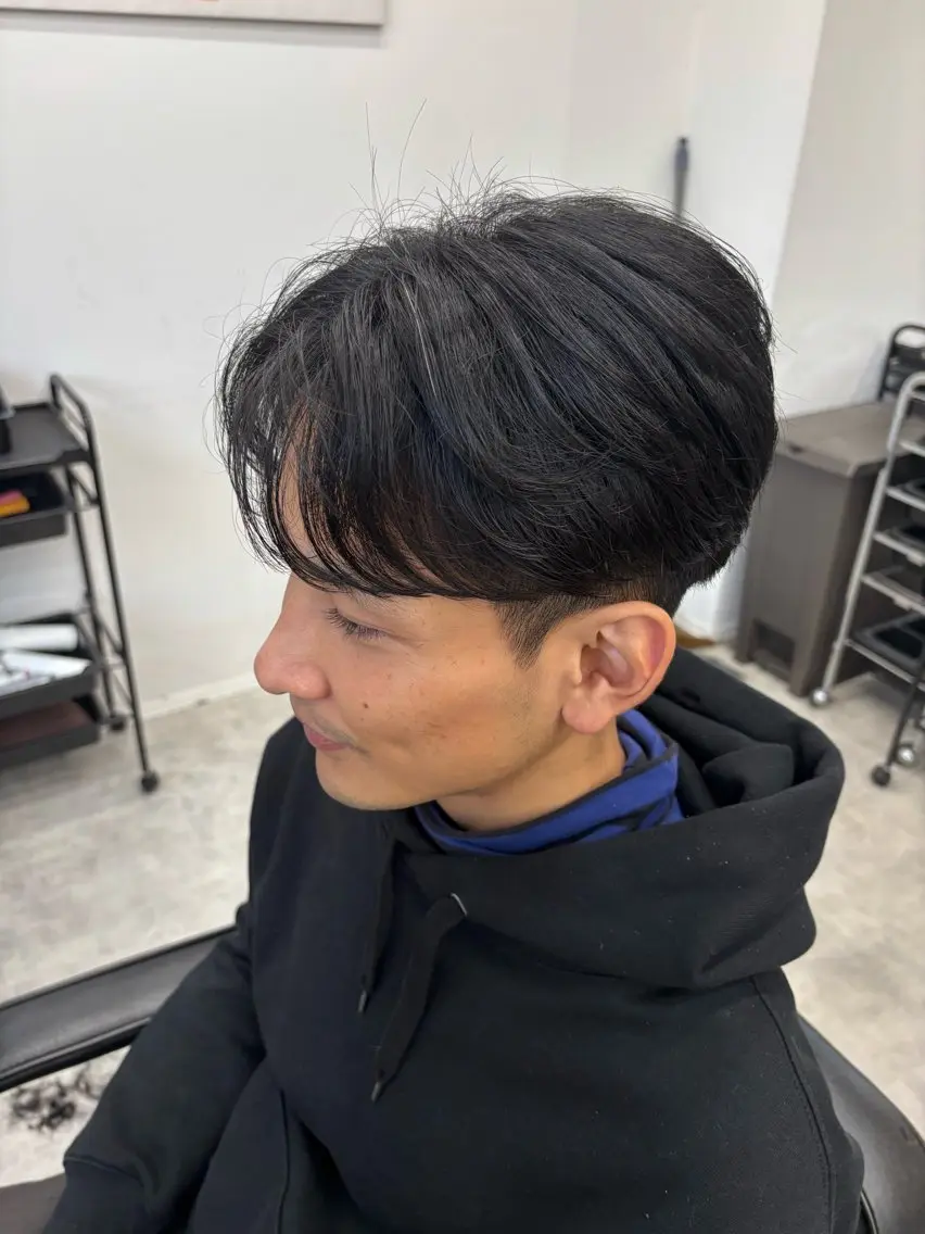 【ご新規様限定📣】🔥メンズパーマに飽きた方はこれ!🔥骨格矯正カット+パーマ落とし🌿の写真