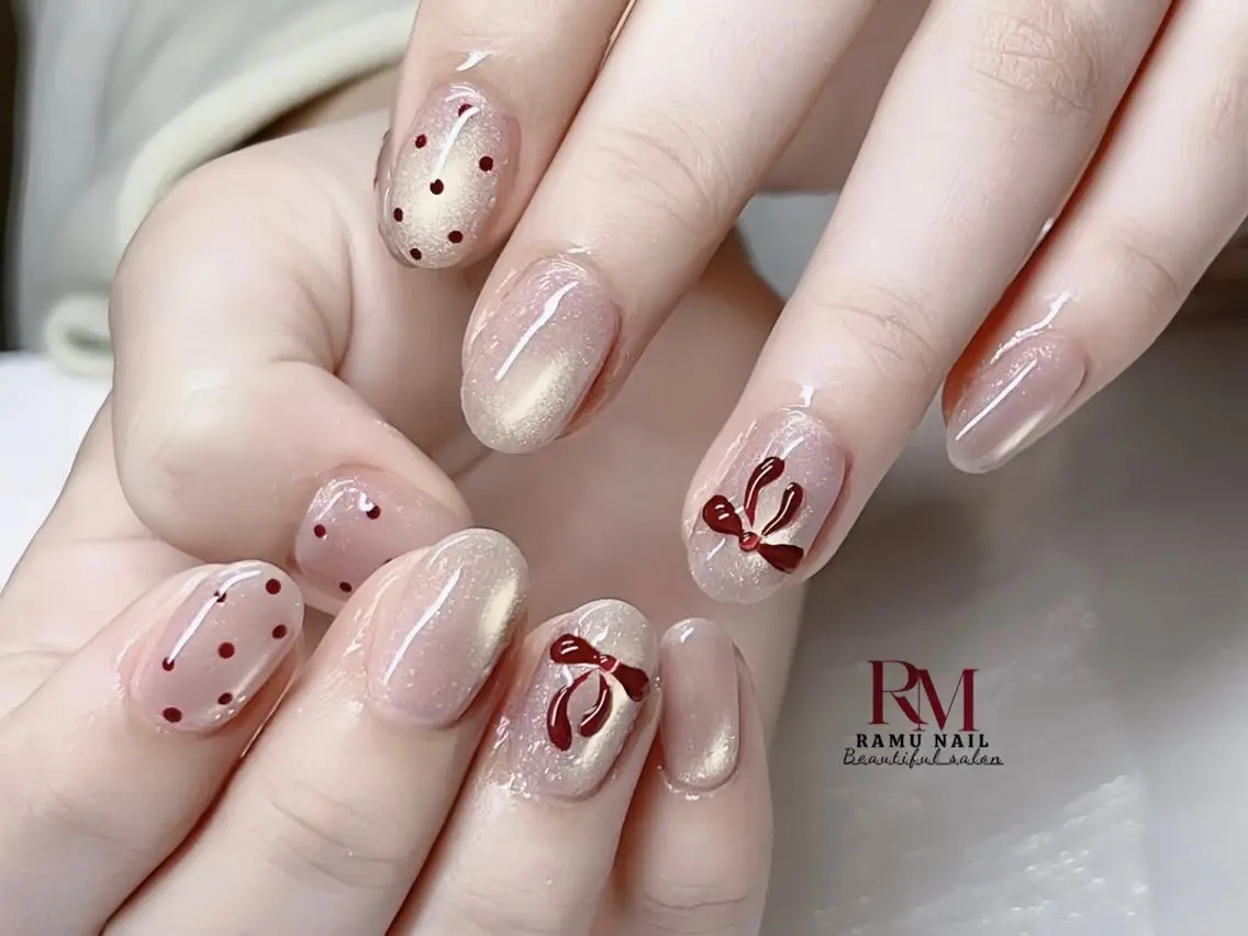 ネイル チークネイル フレンチネイル グラデーション マグネットネイル ネイルチップ ハンドネイル RAMU_Nail 池袋店のネイルデザイン