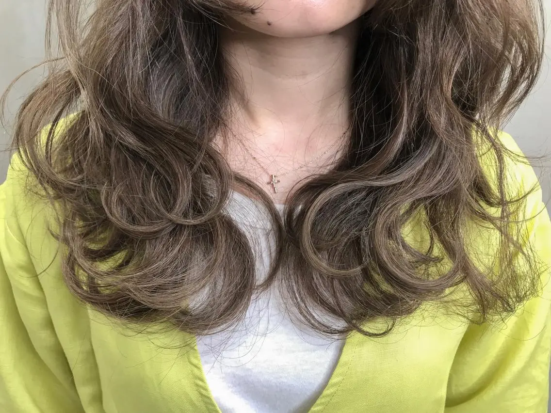 ロング カラー アッシュ ブルーカラー ブルーアッシュ 【透明感、艶髪】西村 有司のヘアスタイル