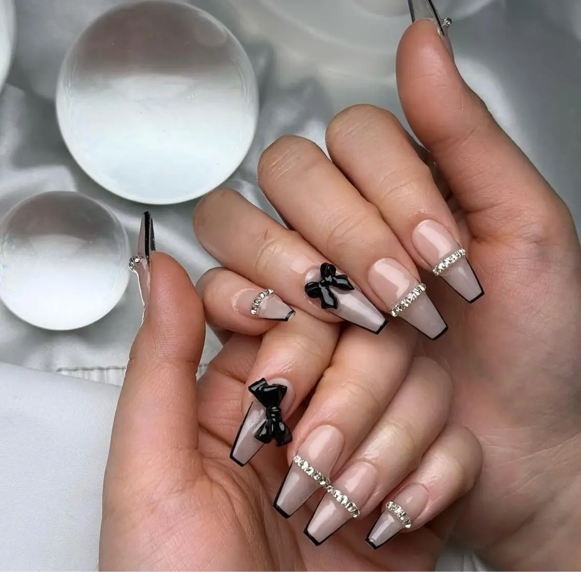 ネイル アートネイル フレンチネイル ジェルネイル 韓国ネイル ミラーネイル Rin Nail 新大久保店のネイルデザイン