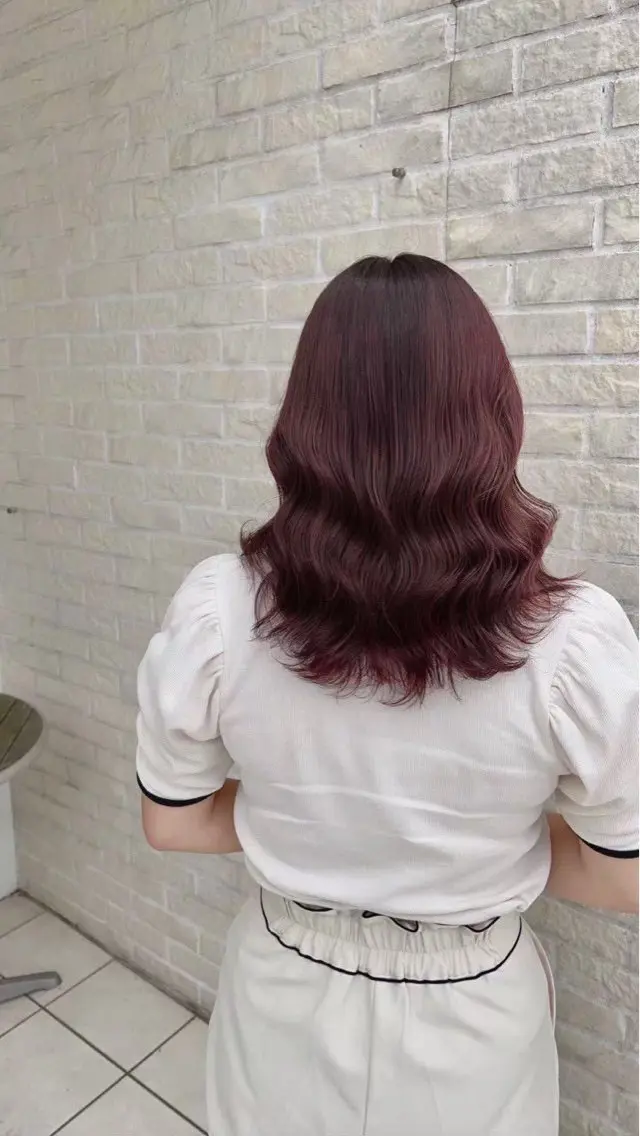 セミロング カラー カット ヘアカラー 🫧透明感 ×艶🫧 吉田 陽菜のヘアスタイル
