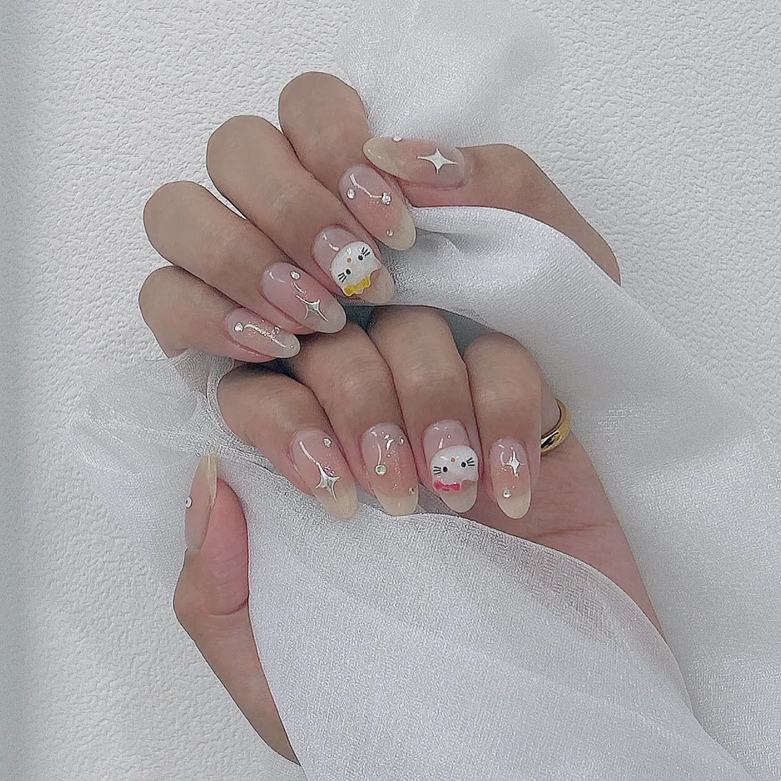 ネイル ハンドネイル . Natsumiのネイルデザイン