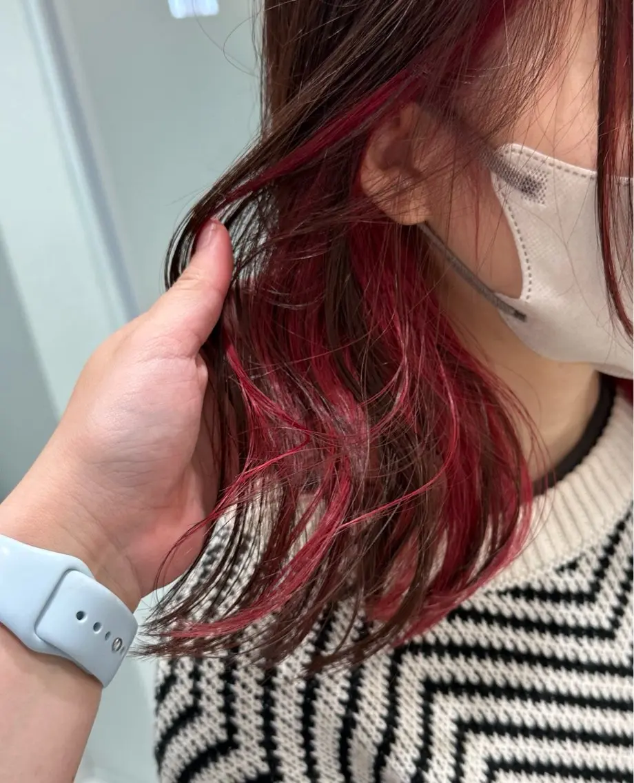 ミディアム カラー ブリーチ インナーカラー ヘアカラー トリートメント 中川 茜里のヘアスタイル