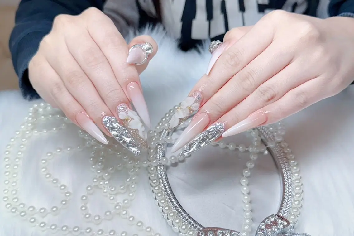 ネイル ハンドネイル ハンドケア Miyu.nail まりんのネイルデザイン
