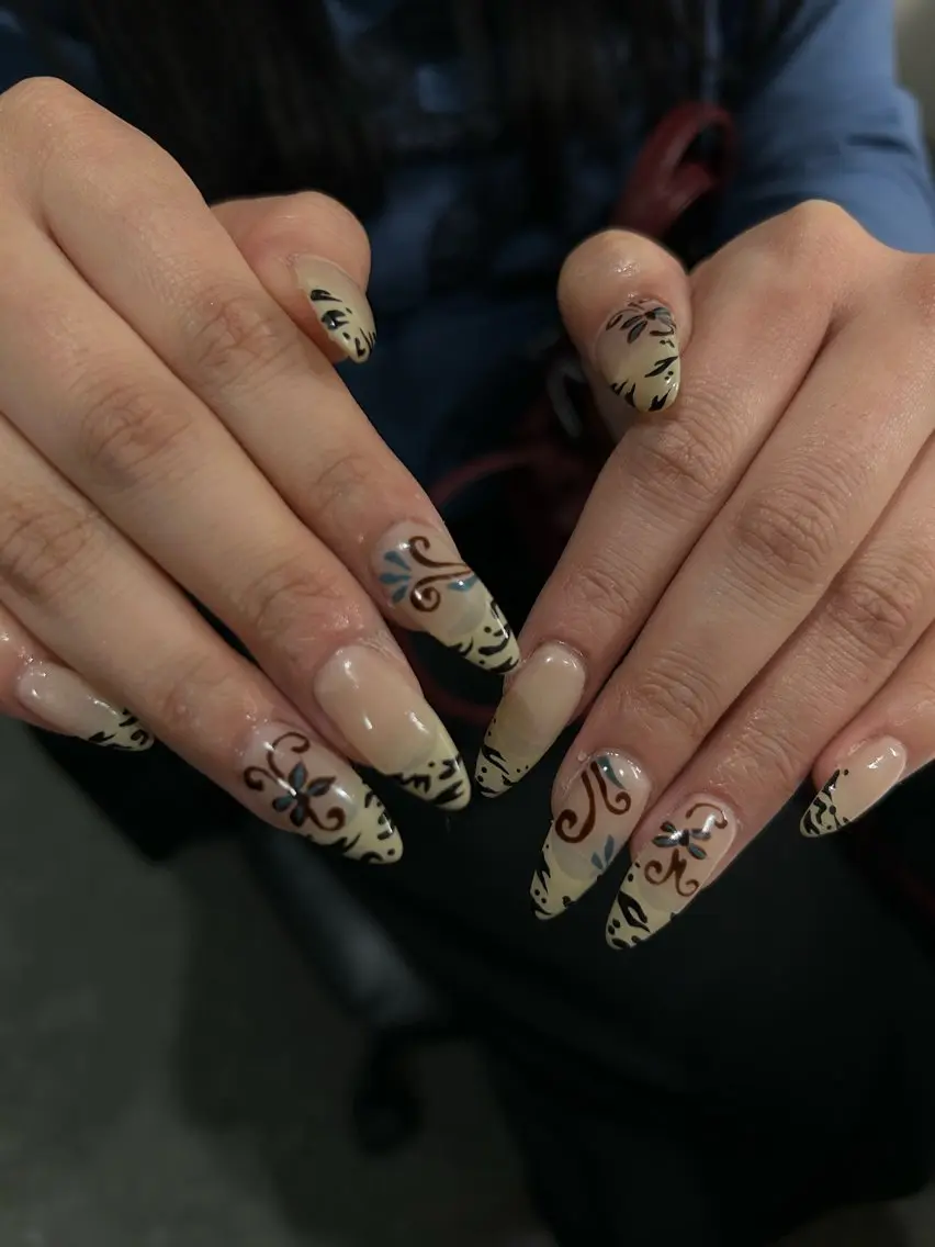 ネイル ニュアンスネイル sakae yurinaのネイルデザイン