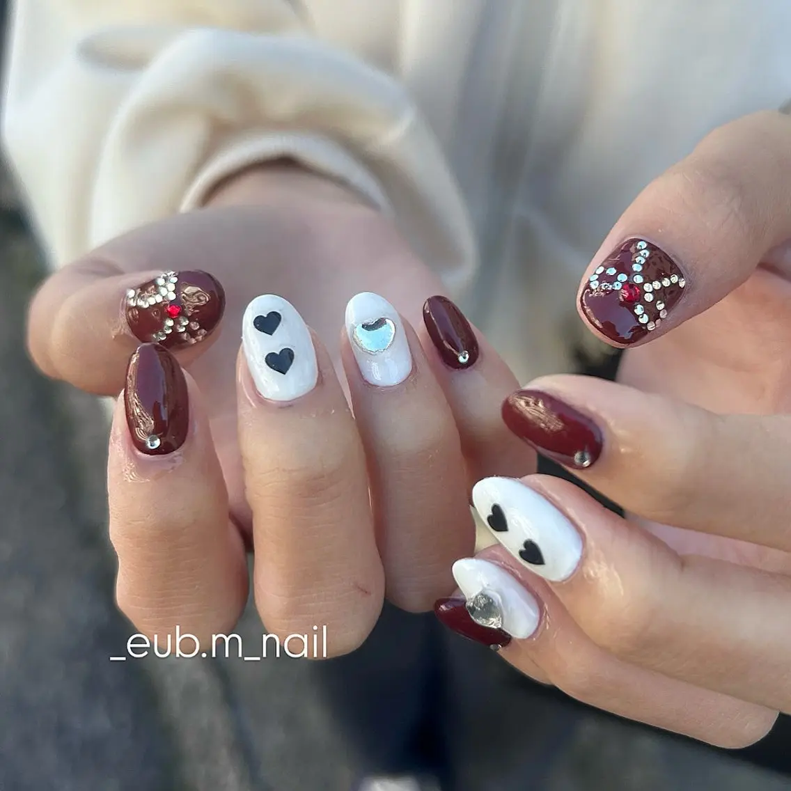 ネイル ボルドー ハンドネイル 深夜ネイルサロン eub.m_nailのネイルデザイン