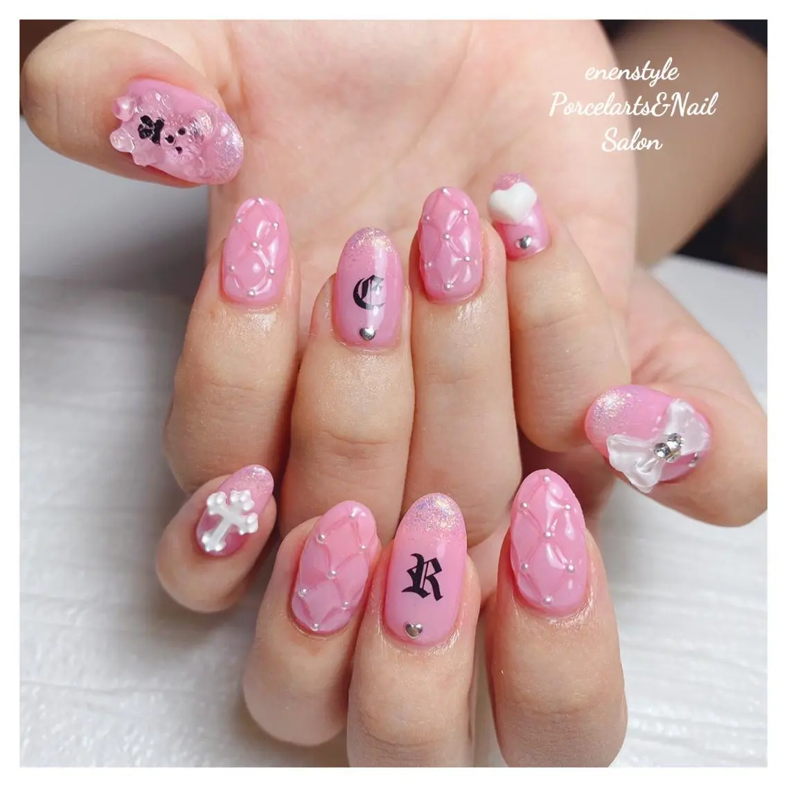 ミディアム ネイル 🐾enen style 🐾のネイルデザイン