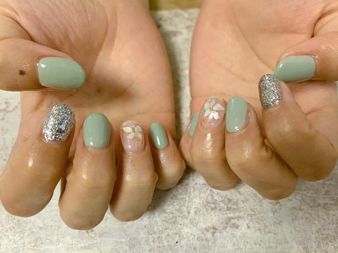 ネイル ハンドネイル mogunail &blowのネイルデザイン