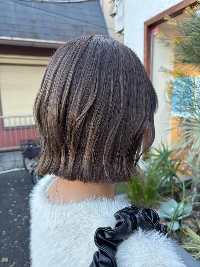 ショート 切りっぱなしボブ ボブ ヘアカラー 高木 櫻のヘアスタイル