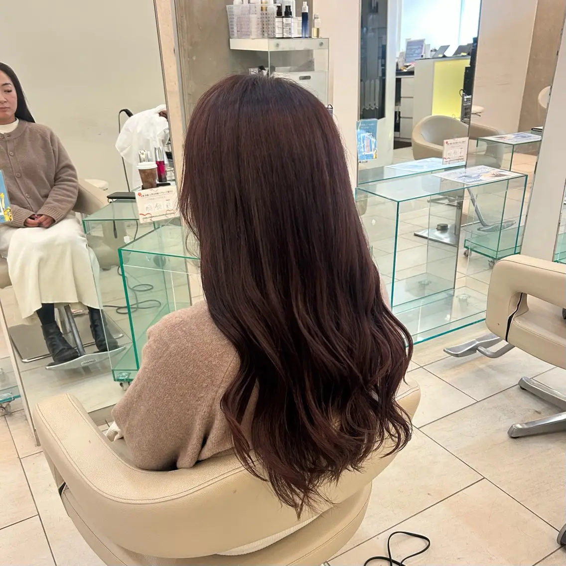 ロング カット ヘアカラー パーマ 縮毛矯正 トリートメント エクステ ヘッドスパ ヘアセット 🍀似合わせ透明感 カラーアヤナ🍀のヘアスタイル