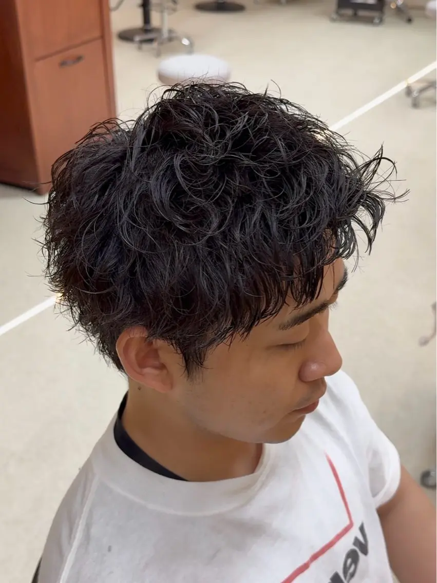 ショート 岡本 拡夢のヘアスタイル