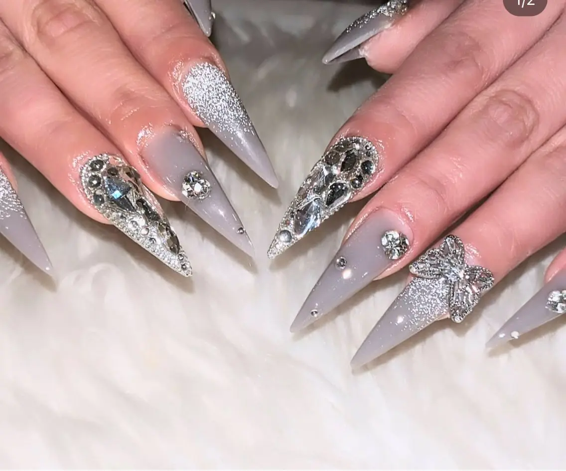 ネイル ジェルネイル 韓国ネイル マグネットネイル ネイルチップ 冬ネイル Lenie Nail Salonのネイルデザイン