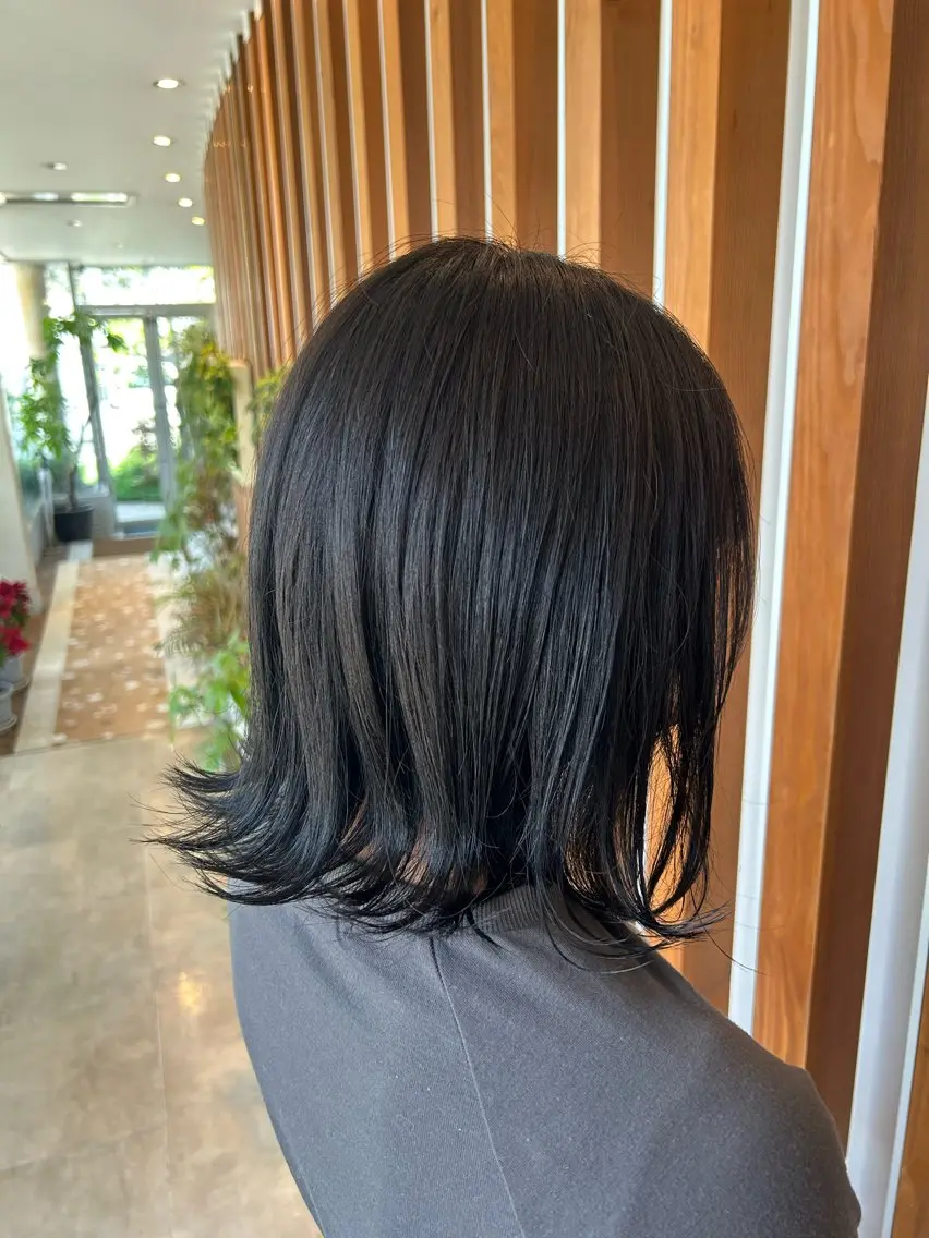 ミディアム カラー 柳内 まゆのヘアスタイル