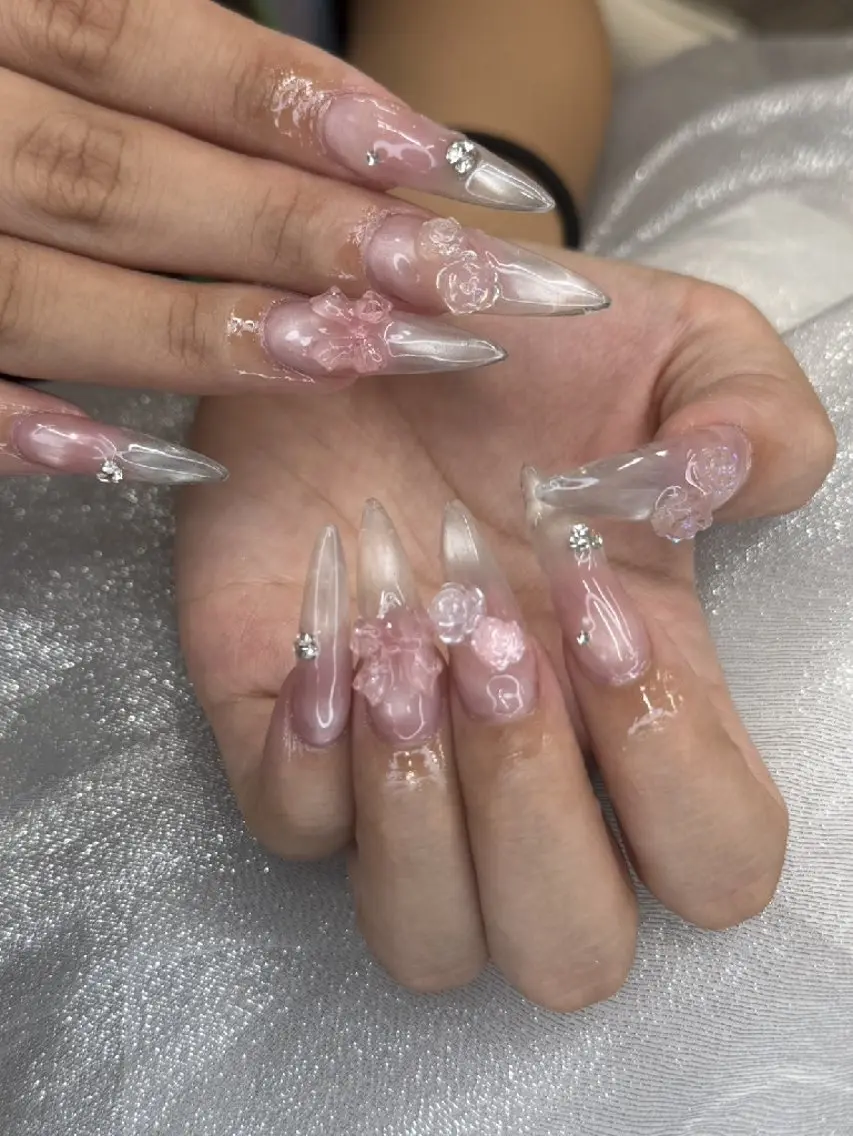 ネイル 氷ネイル・うるうるネイル マットネイル ニュアンスネイル リボン 夏ネイル ハンドネイル rina nailのネイルデザイン