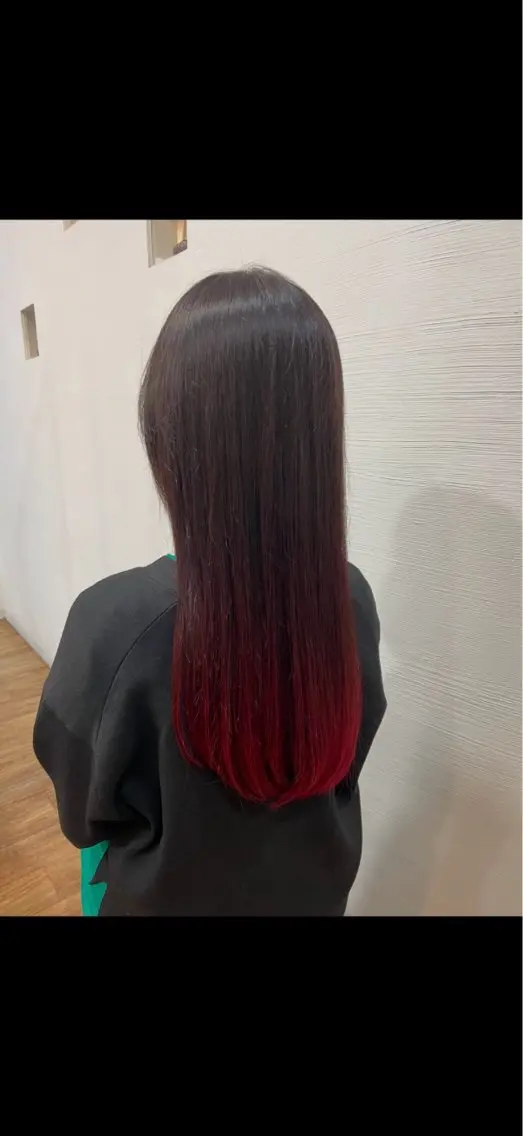 ロング カラー グラデーションカラー アトリエファゴ yosukeのヘアスタイル