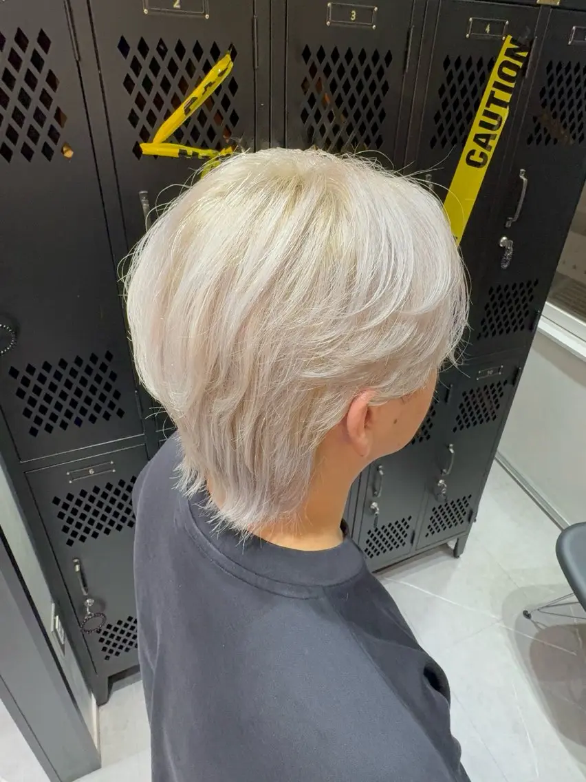ショート カラー ヘアカラー トリートメント 渋谷/ハイトーン 西澤 ジュンヤのヘアスタイル