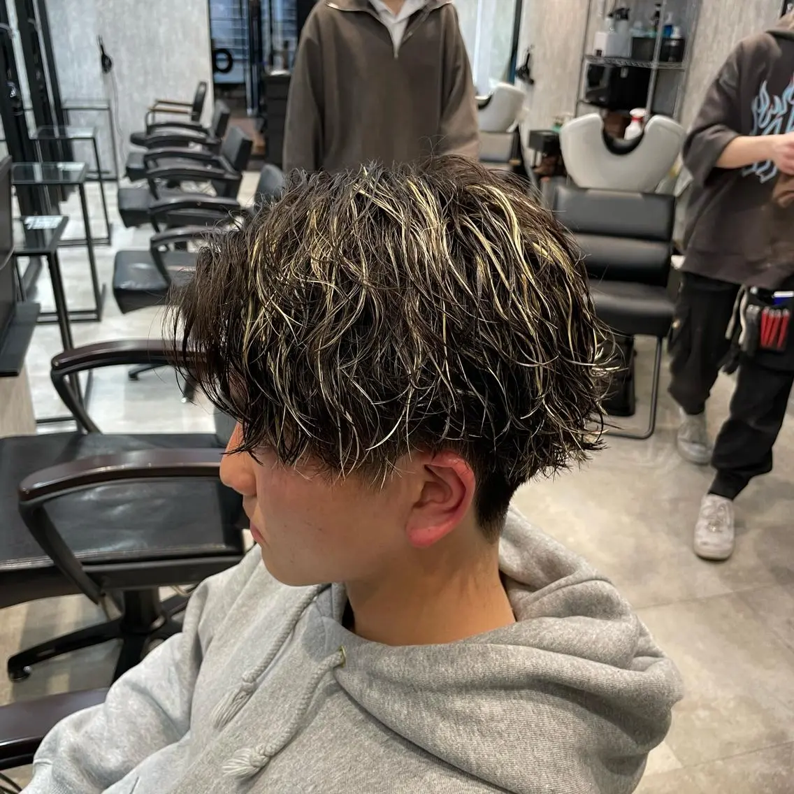 カラー パーマ メンズ カット ヘアカラー パーマ ヘアセット ✨メンズ特化✨鈴木 遼太のヘアスタイル