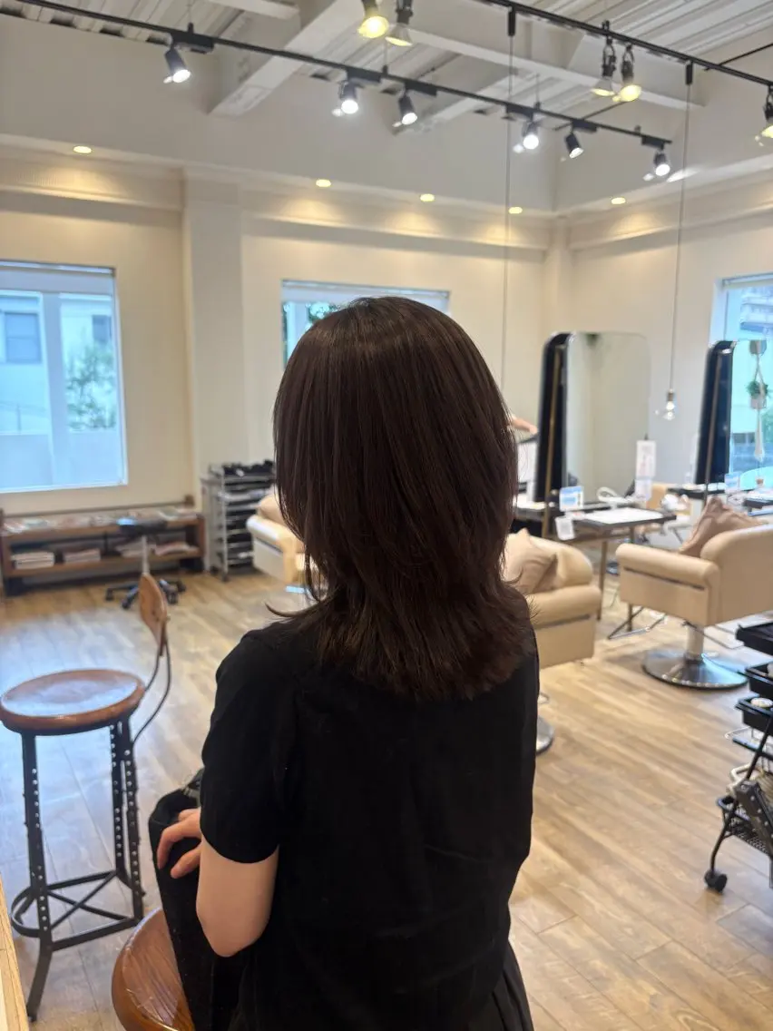 ミディアム LORAN 寺田のヘアスタイル