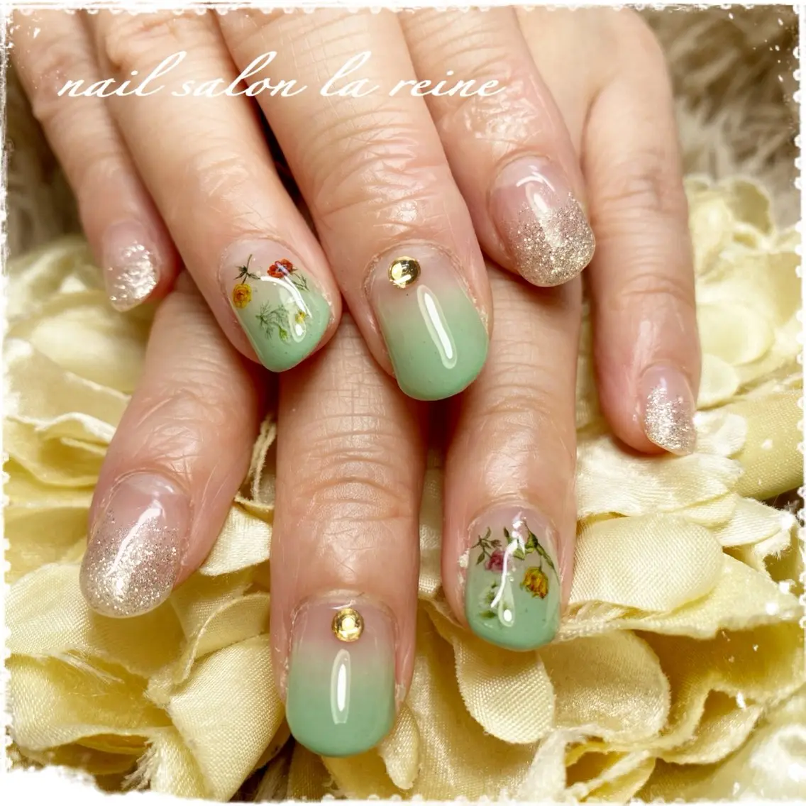 ネイル グリーン ハンドネイル nail salon la reineのネイルデザイン