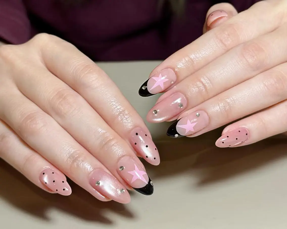ネイル ハンドネイル 🎀 KiKi_nailのネイルデザイン