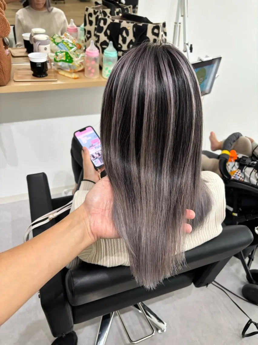 セミロング ケアブリーチ 黒瀬有汰のヘアスタイル