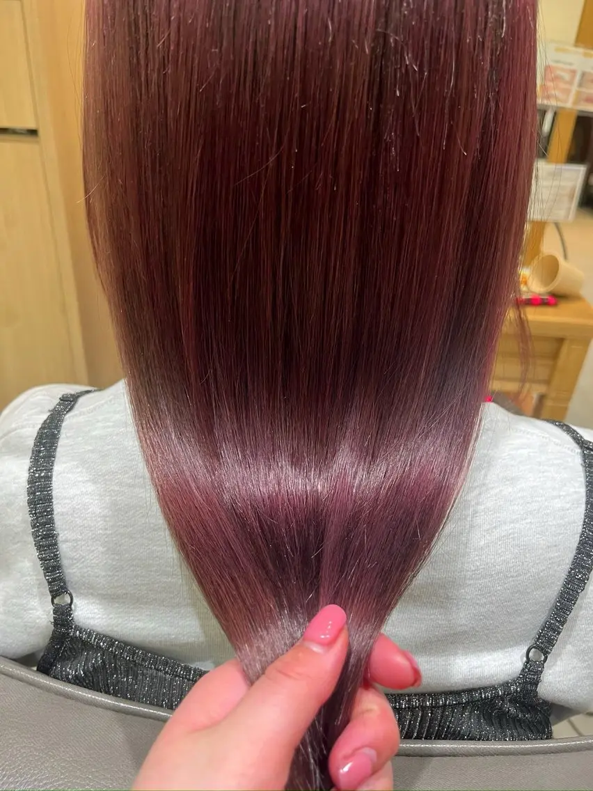 カラー 森 理音のヘアスタイル